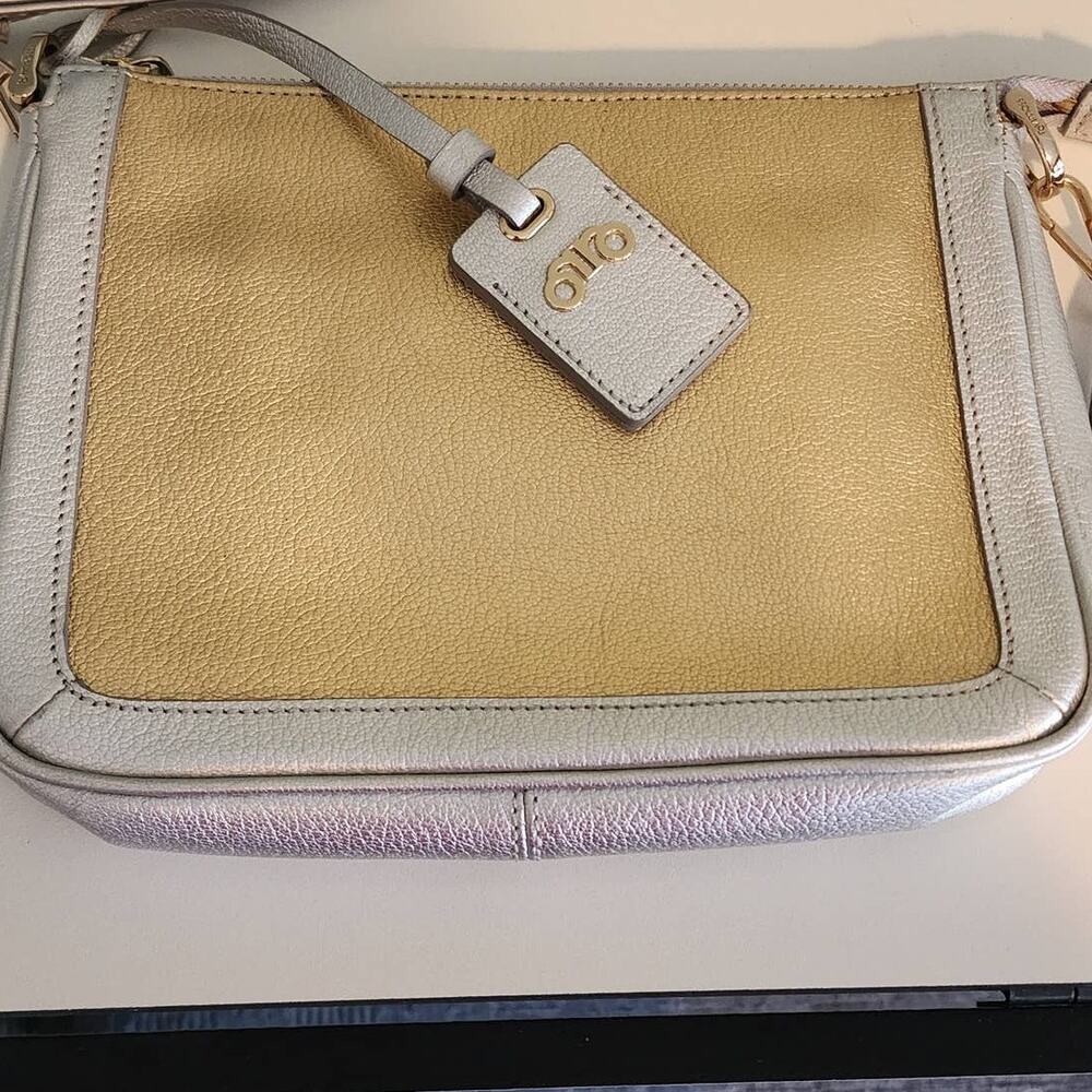 Rovimoss Gold Leather Crossbody Purse with Silver Trim - Picture 2 of 8